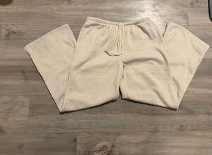 Aéropostale Cream Embroidered Sweatpants with Drawstring Waist, Size L